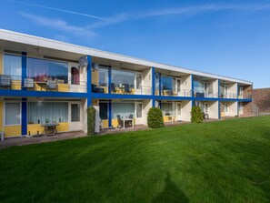 Exterior - Apartment in Flushing Near Vlissing Beach (Vlissingen)