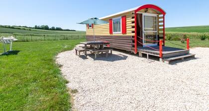Cheery Holiday Home in Dommartin-varimont With Garden