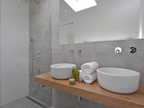 Bathroom - Waterfront Getaway in Kamperland (Kamperland)