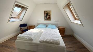 3 bedrooms, individually furnished