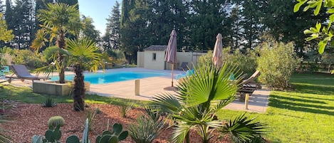 Villa | Garden