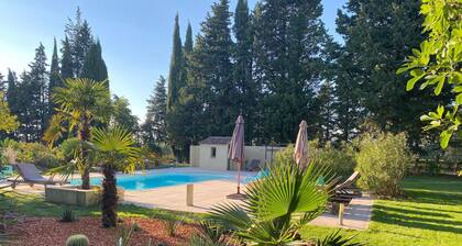 Country House in Provence With Garden Access
