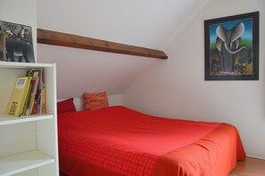 House | 3 bedrooms, individually furnished, iron/ironing board, bed sheets - Holiday Home in Soerendonk With Garden (Soerendonk)