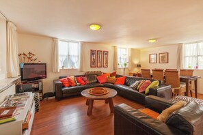 House | Living room - Holiday Home in Soerendonk With Garden (Soerendonk)