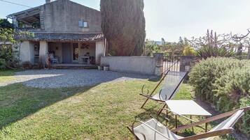 Cottage | Bahagian luar
