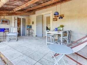 Cottage | Balcony - Cottage in Oppede With Pool and Garden (Oppede)
