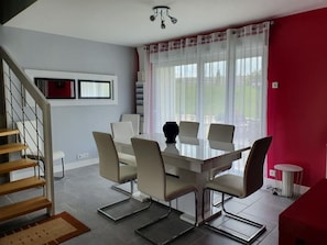 Dining - Enticing Holiday Home in Escardes With Garden (Escardes)