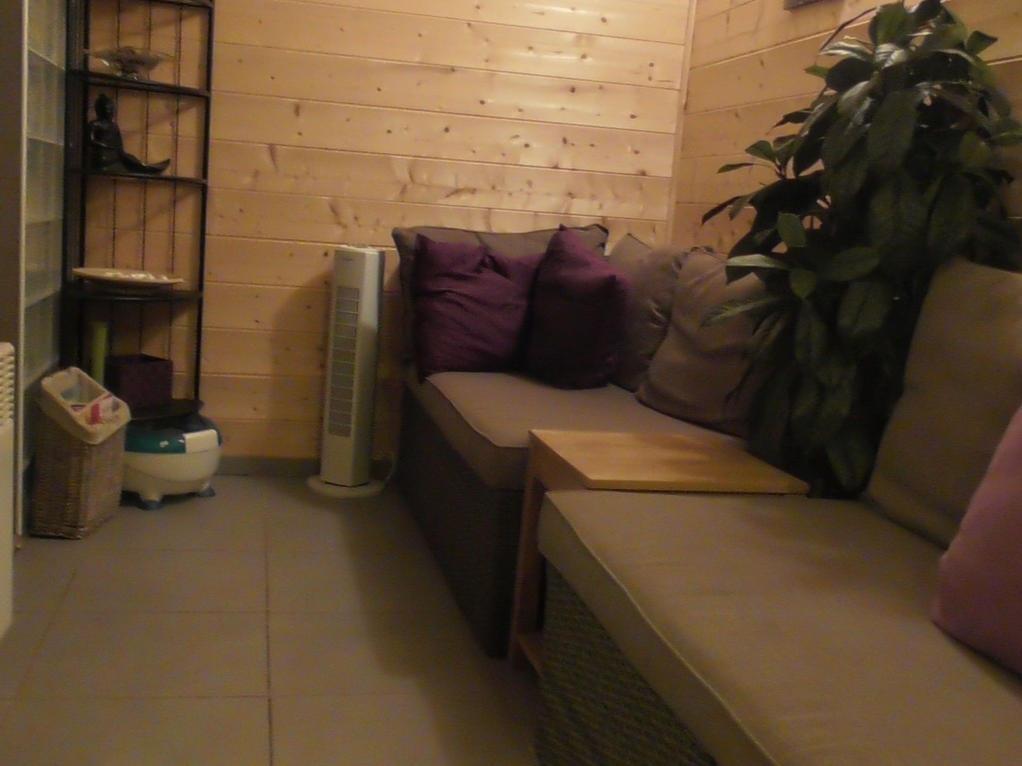5 bedrooms, individually furnished