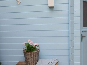 4 bedrooms, individually furnished, bed sheets - Cozy House With Sauna (Oostkapelle)