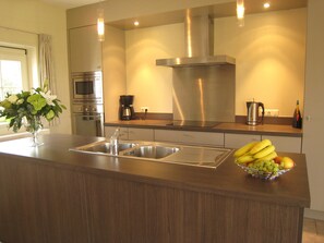 Private kitchen | Highchair