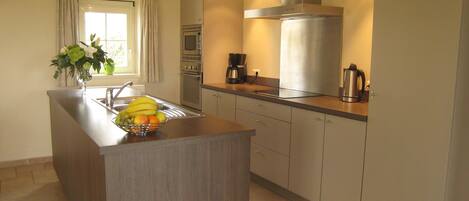 Mobile Unterkunft | Eigene Küche | Hochstuhl