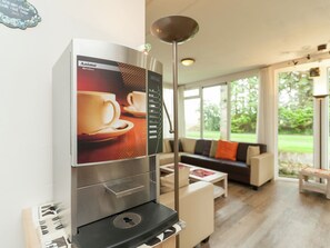 Room amenity - Spacious Holiday Home in Exloo With Garden (Exloo)