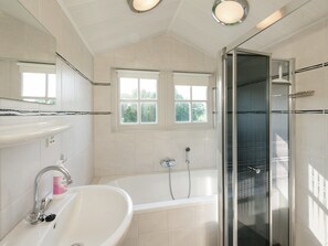 House | Bathroom