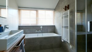 Unclassified image, 4 of 16, button - Beautiful Designed Sauna Villa, in National Park De Hondsrug (Exloo)