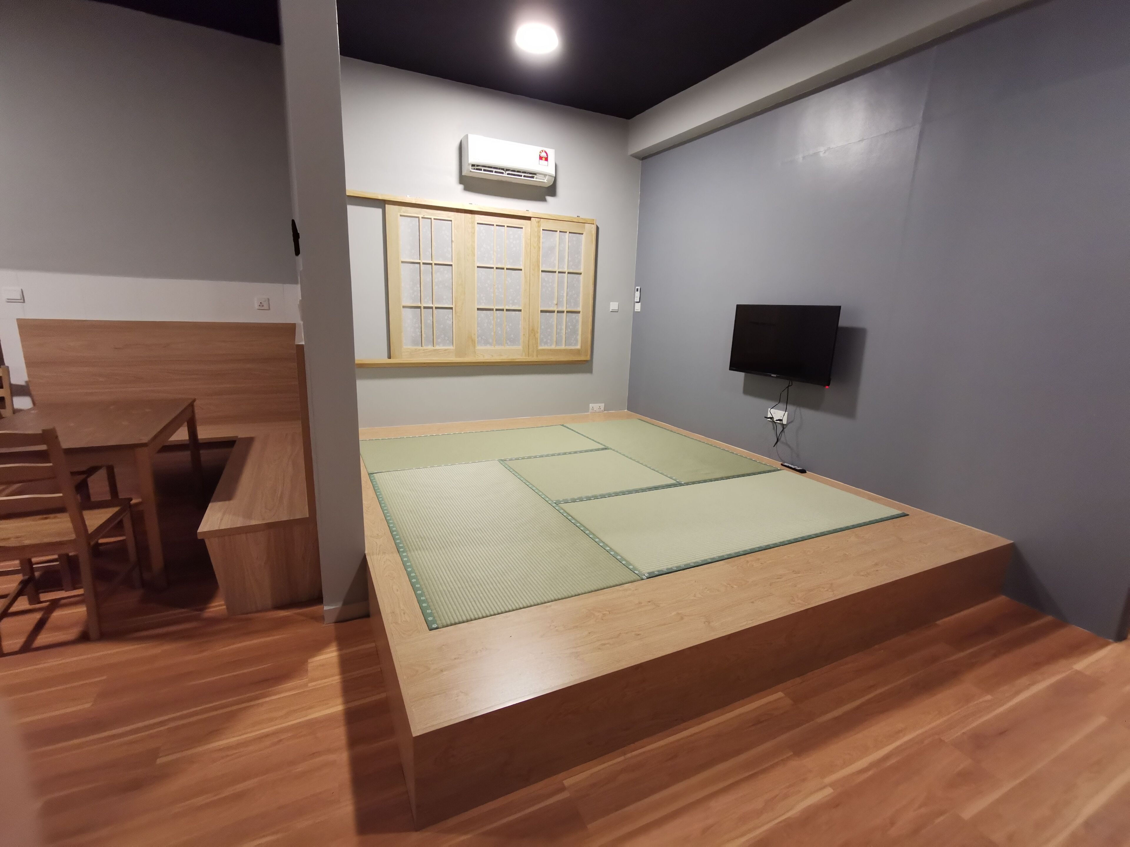 Superior Suite, 2 Bedrooms (L51) | Living area | Flat-screen TV