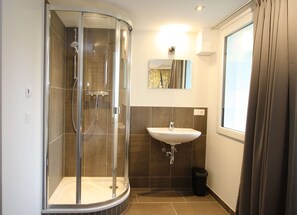Apartment | Bathroom