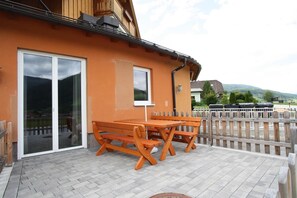 Apartment | Balcony - Apartment in Lungau Near Ski Slopes (Sankt Margarethen im Lungau)