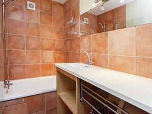 House | Bathroom - Detached, Characteristic House in Nature Near Saint-cirq-madelon (Nabirat)