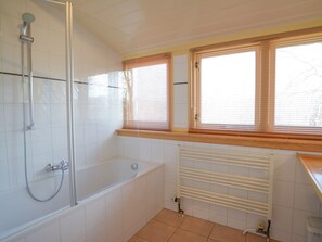 Bathroom - Mansion in De Cocksdorp (De Cocksdorp)