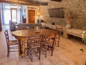 Cottage | Dining