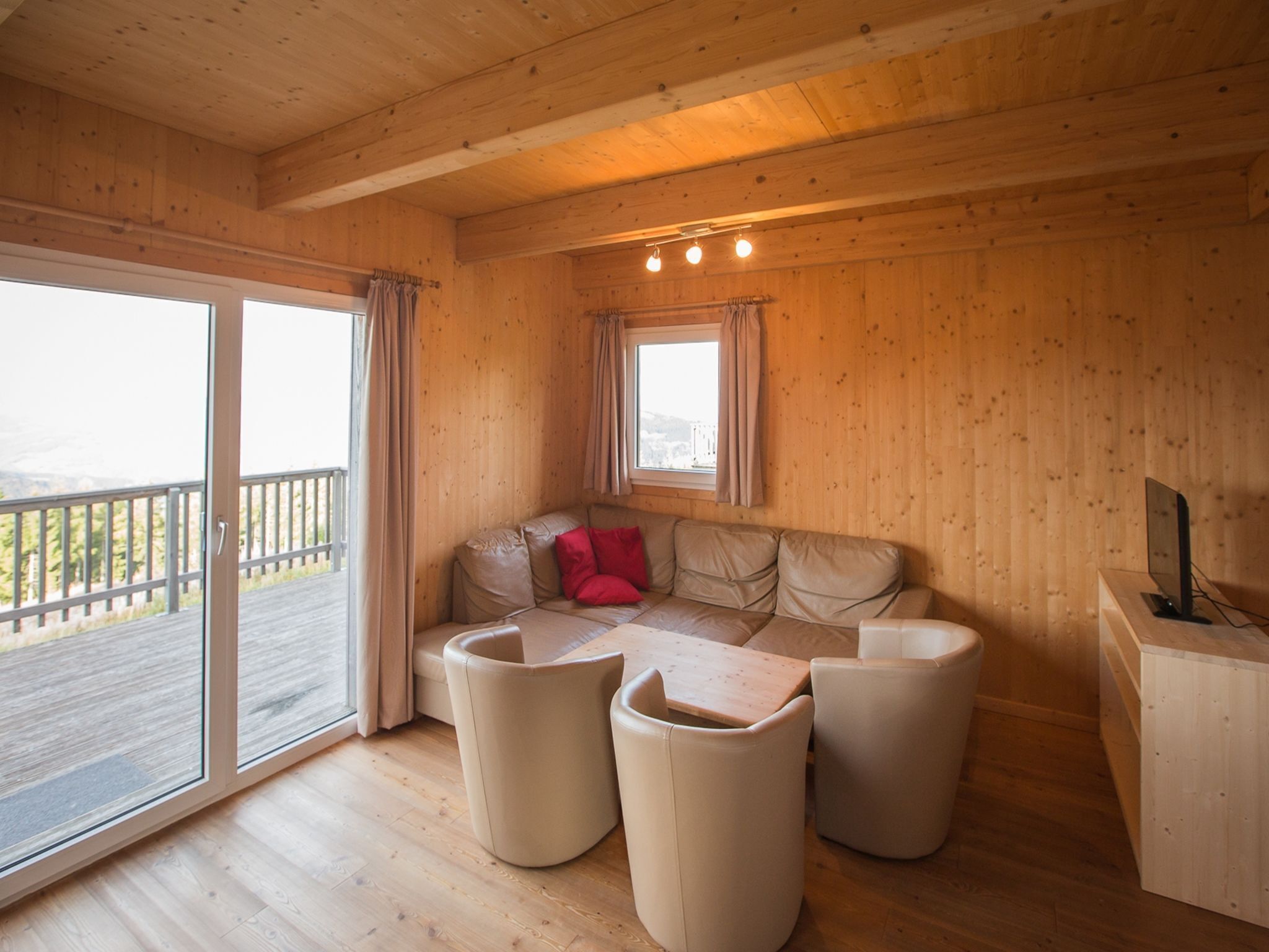 Chalet | Living room | Fireplace