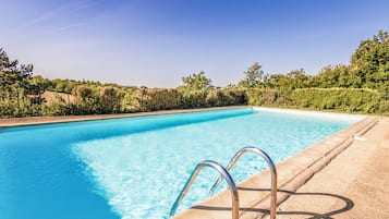 House | Kolam renang | Kolam renang terbuka