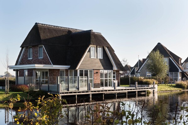 Villa | Exterior