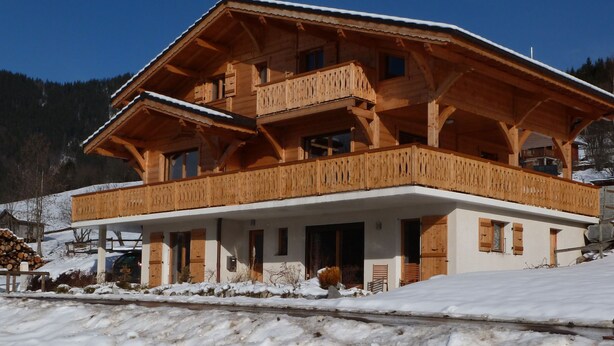 Exterior - The Luxurious La Gentiane Chalet and Four Minutes From the Village of Saint Jean Daulps (Saint-Jean-d'Aulps)