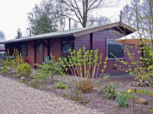 Tidy Chalet With a Microwave, in the Achterhoek
