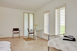 ヴィラ | 9 室のベッドルーム、客室ごとに異なるインテリア、アイロン / アイロン台、ベッドシーツ