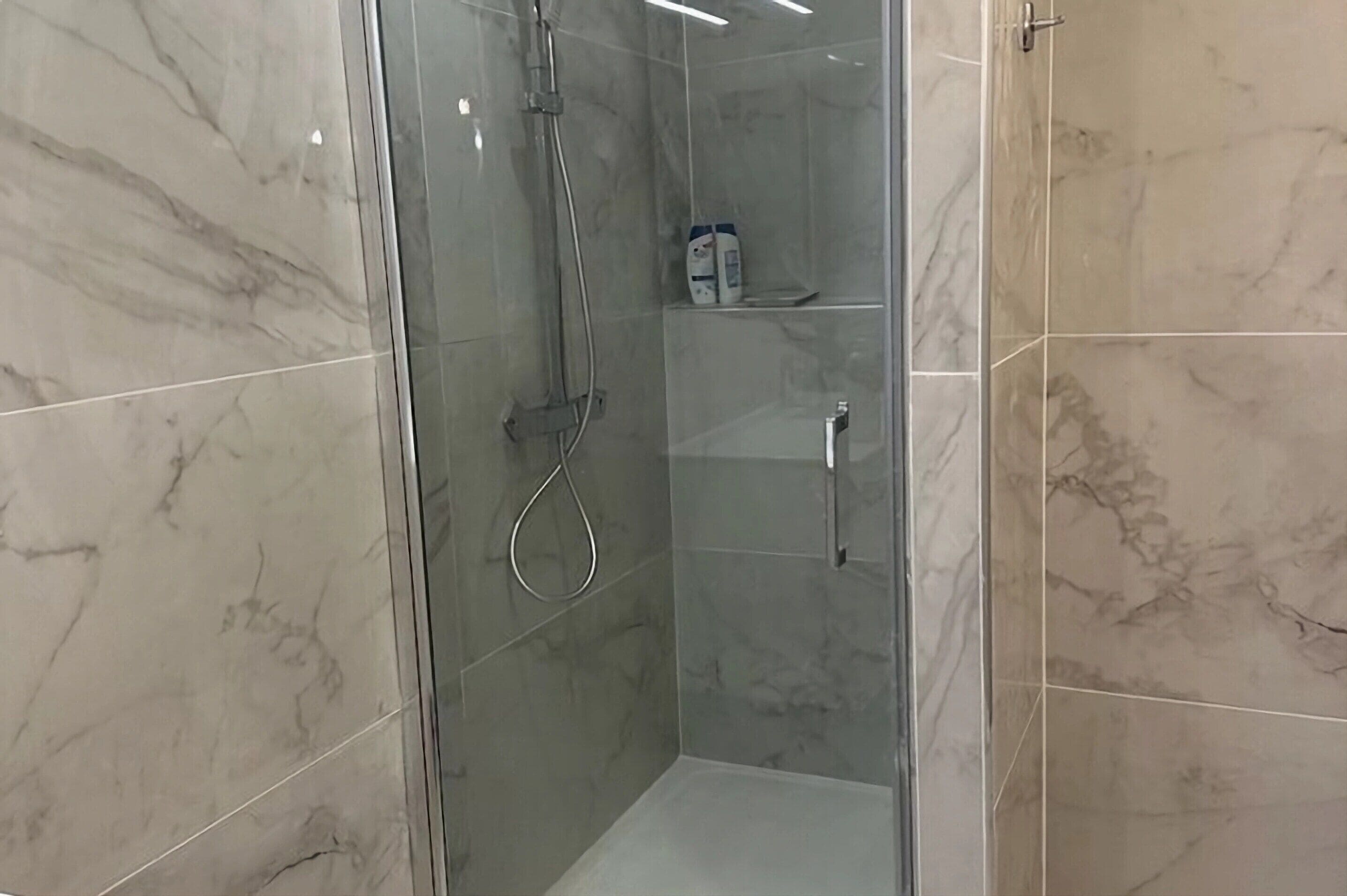 Apartment | Bathroom
