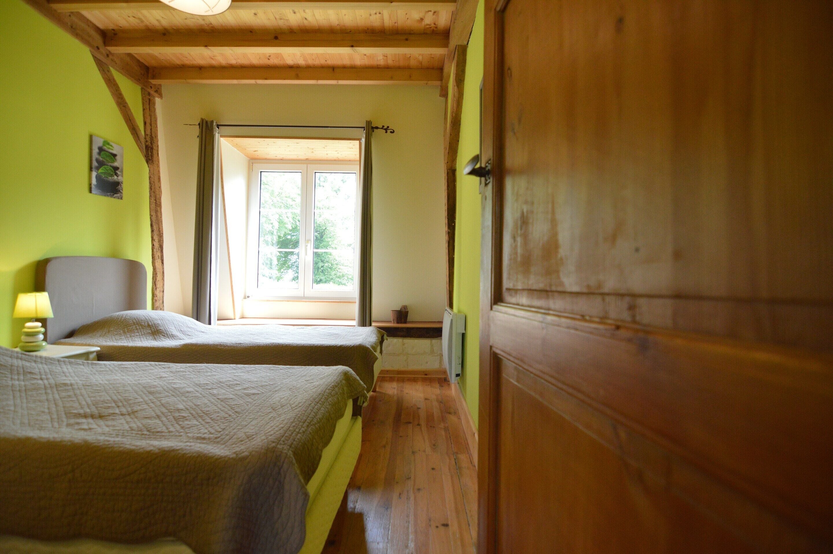 3 bedrooms, individually furnished