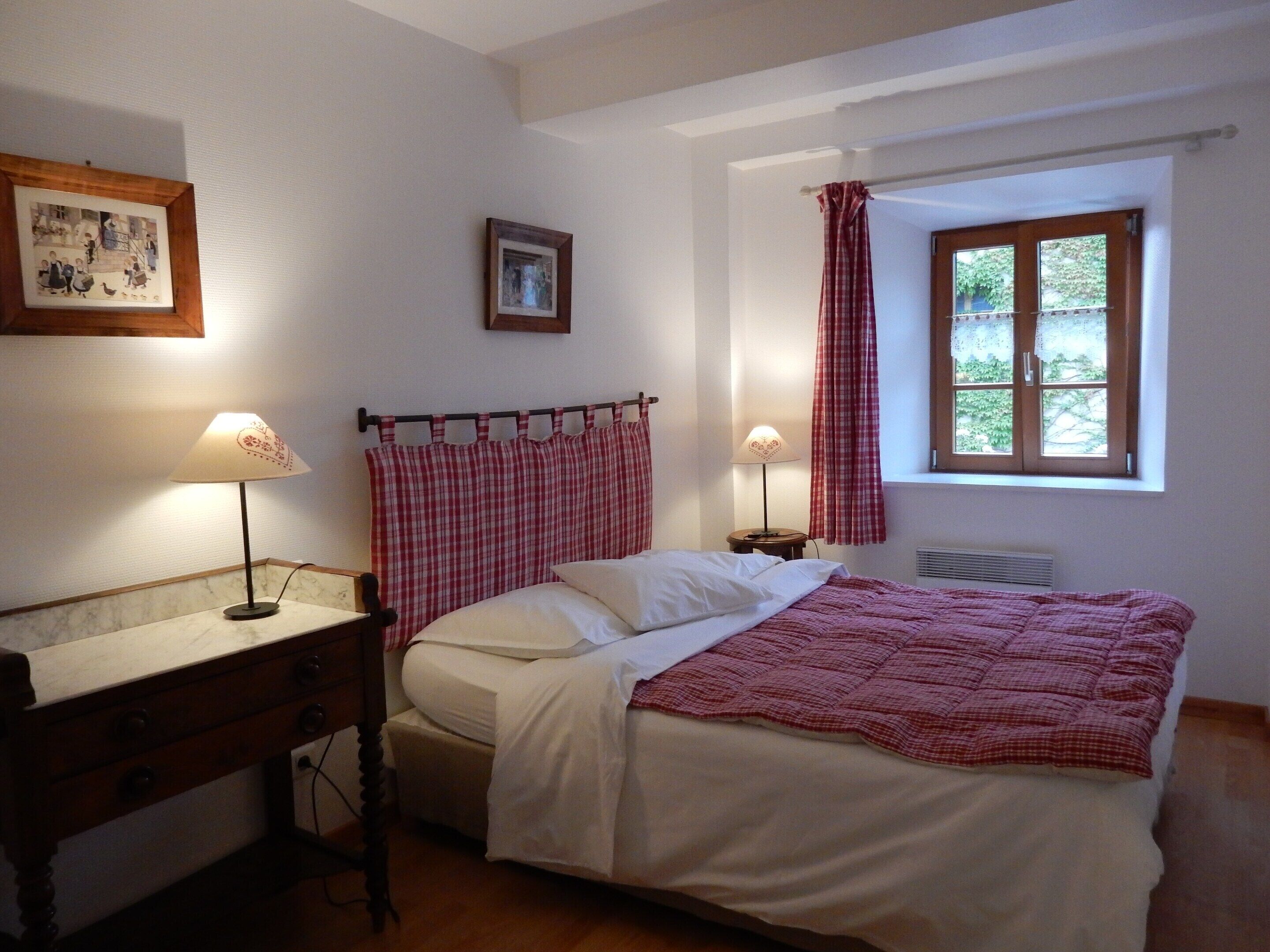 1 bedroom, individually furnished, bed sheets