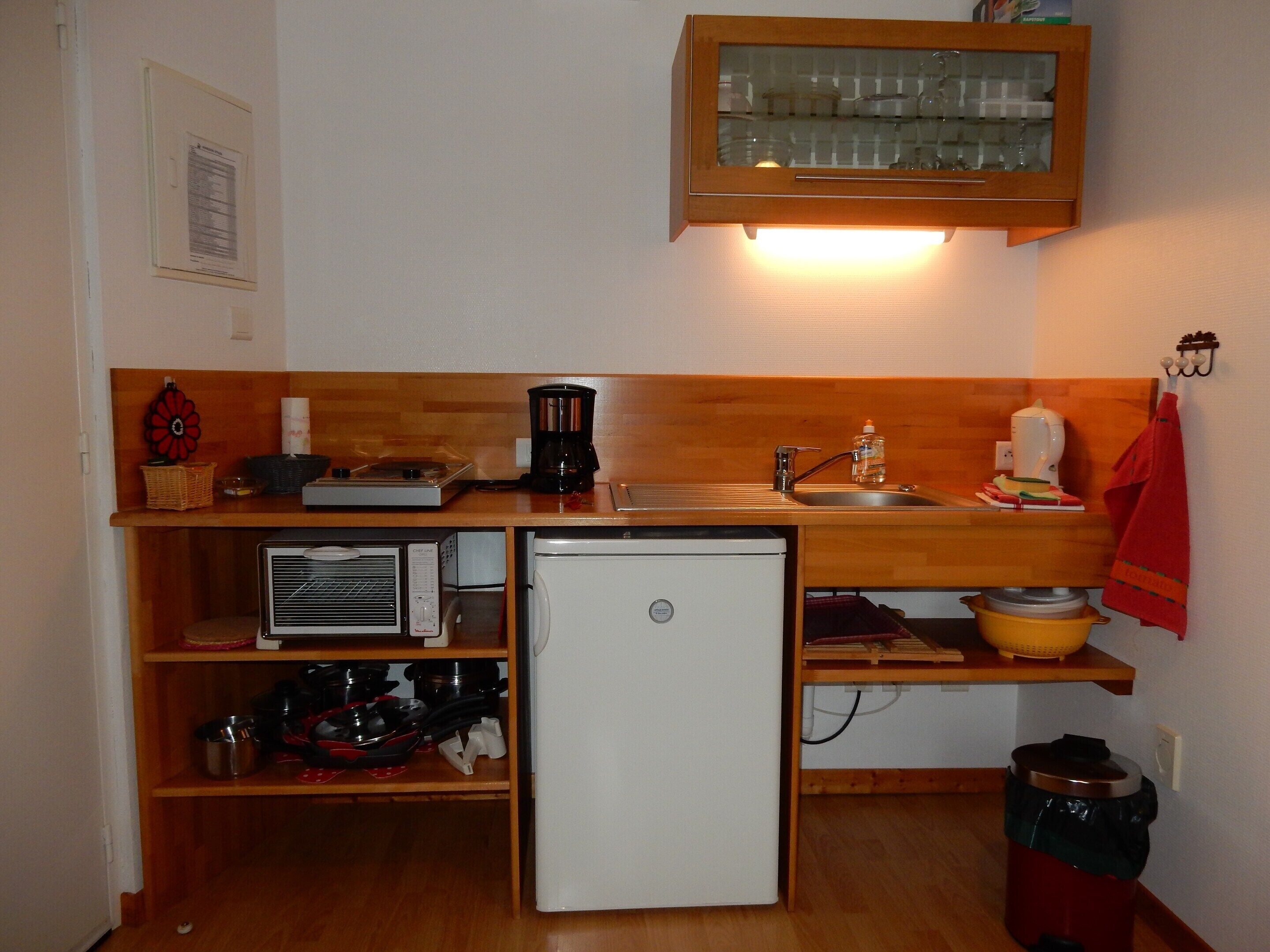 Apartemen | Dapur pribadi | Kursi makan untuk bayi