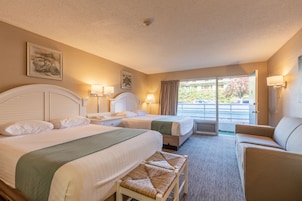 Escritorio, cunas gratuitas, wifi gratis y ropa de cama