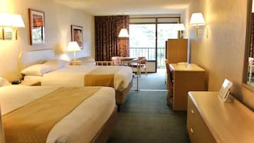 Southside Deluxe | Desk, free cribs/infant beds, free WiFi, bed sheets