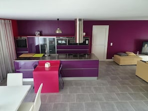 Private kitchen - Spacious Holiday Home in Escardes With Jacuzzi (Escardes)