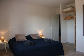 House | 3 bedrooms, individually furnished - Quaint Holiday Home in Le Plan-de-la-tour With Pool (Plan-de-la-Tour)