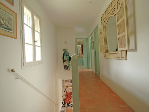 Country-side Holiday Home in Grimaud With Swimming Pool