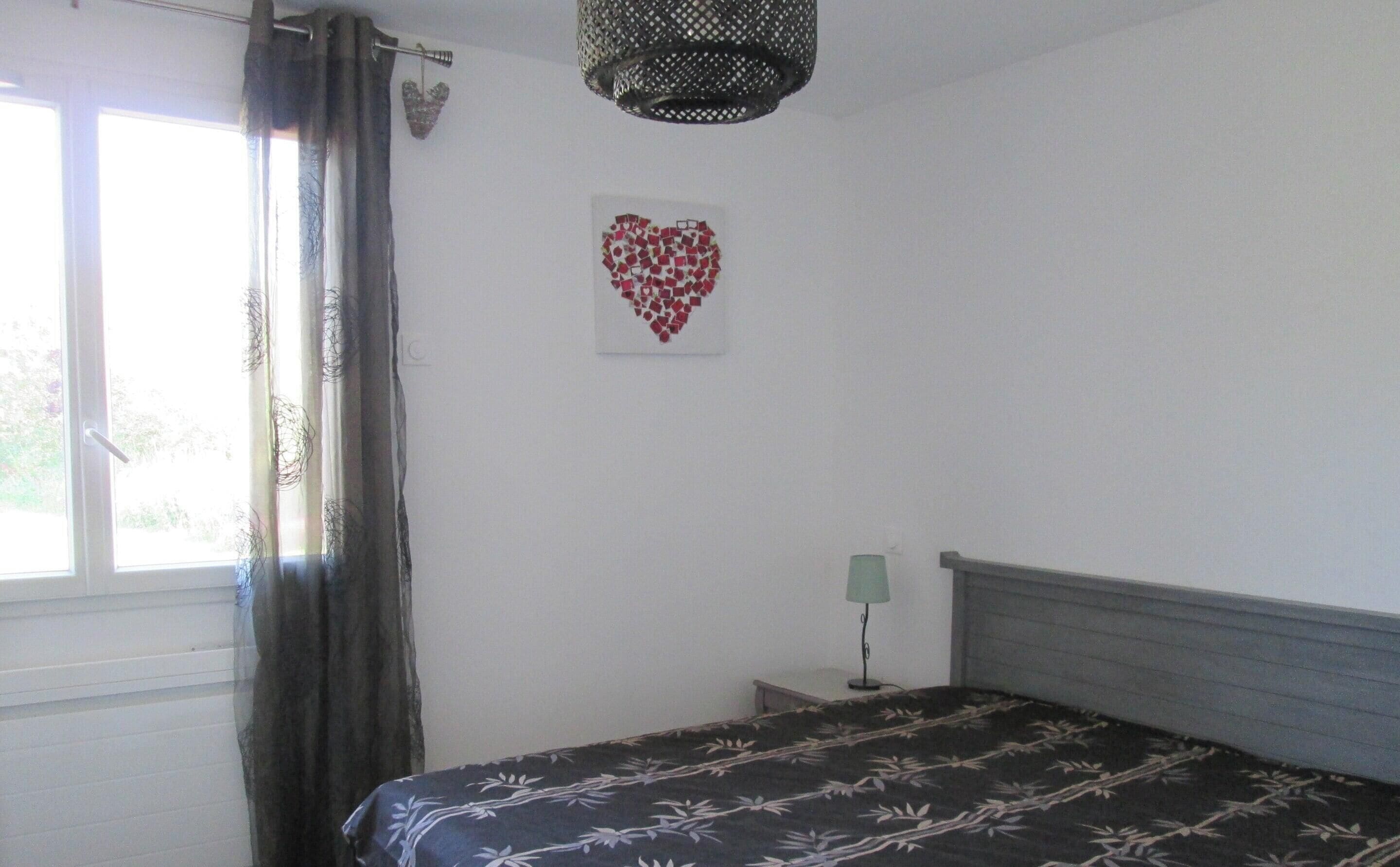 House | 3 bedrooms, individually furnished, iron/ironing board