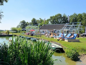 Exterior - A Detached Holiday Home on the Edge of a Spaciously Designed Holiday Park (Noordwijkerhout)