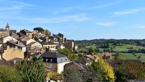 Exterior - Character Cottage in Prats-du-périgord With Lovely Pool (Prats-du-Perigord)