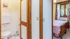 House | Bathroom - Character Cottage in Prats-du-périgord With Lovely Pool (Prats-du-Perigord)