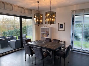 House | Dining