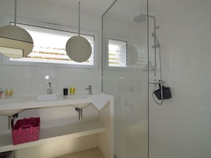 Kombinasi shower/bathtub