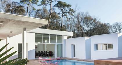 Design Villa With Private Wellness, 700m From the Beach and all Amenities