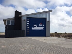 Exterior - Bungalow in Texel Near De Slufter Reserve (De Cocksdorp)