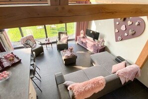 House | Living room - Holiday Home in Alphen-chaam With Terrace (Alphen)