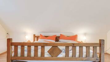 3 bedrooms, individually furnished, travel cot, bed sheets