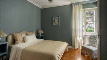 House | 3 bedrooms, bed sheets